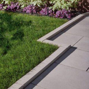 Melville Curb